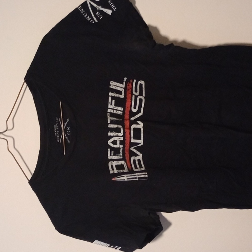 Beautiful badass grunt style shirt